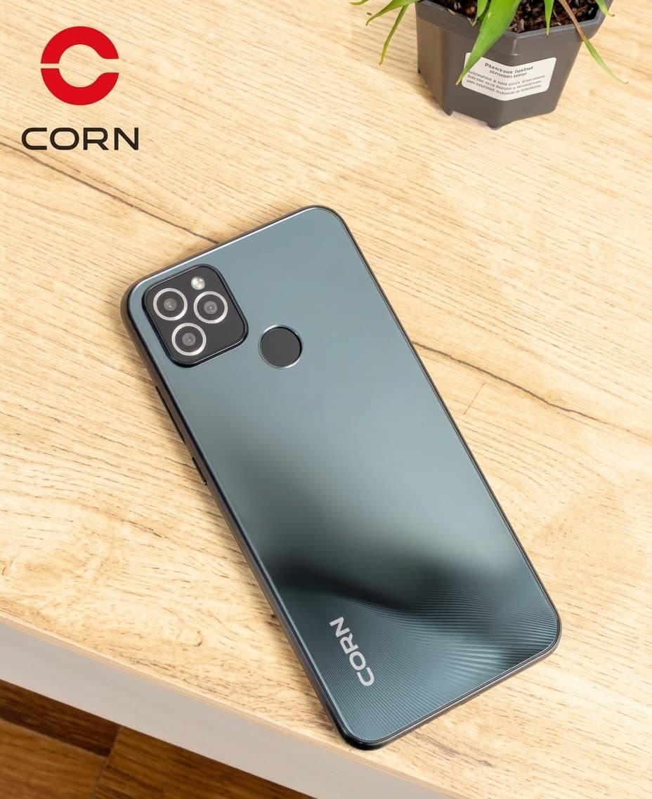 Corn C55 Pro, color Negro